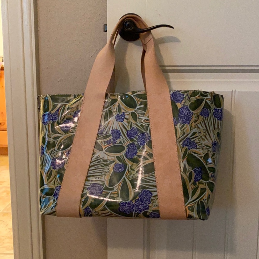 EUC Consuela Louise Tote